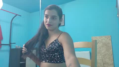 Snapshot of soniamoonnnnn chatting on June 19, 2026, 6:01 pm Sonia online show from June 19, 2026, 6:01 pm