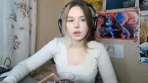 Snapshot of sonwosick chatting on May 3, 2026, 3:07 pm Mila online show from May 3, 2026, 3:07 pm