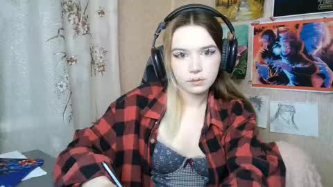Snapshot of sonwosick chatting on May 5, 2026, 5:32 pm Mila online show from May 5, 2026, 5:32 pm