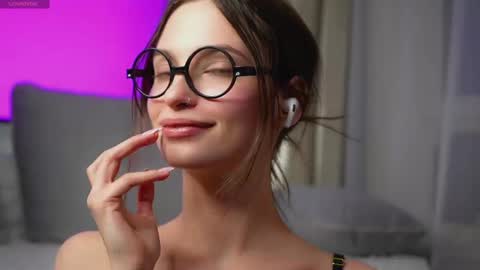 Eva 3 online show from February 27, 2025, 3:26 pm