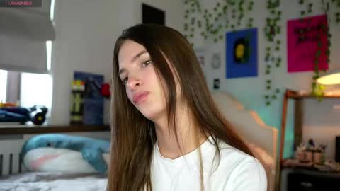 Eva 3 online show from March 3, 2026, 8:31 am