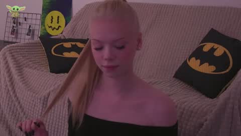 Snapshot of sonyaplush chatting on December 10, 2024, 9:11 pm Sonya  Instagram   Twitter sonyaplushgirl  OnlyFans sonyaplush online show from December 10, 2024, 9:11 pm