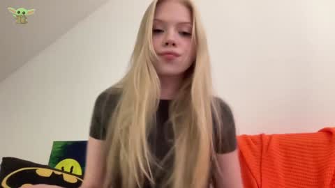 Snapshot of sonyaplush chatting on December 11, 2024, 8:50 pm Sonya  Instagram   Twitter sonyaplushgirl  OnlyFans sonyaplush online show from December 11, 2024, 8:50 pm