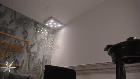 Snapshot of sophi_johnson chatting on June 14, 2026, 6:04 am Sophi Johnson online show from June 14, 2026, 6:04 am