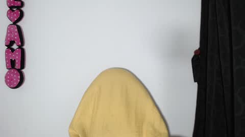 Snapshot of sophia_666_ chatting on May 3, 2026, 1:00 am Sophia online show from May 3, 2026, 1:00 am