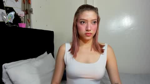 Sophia online show from May 27, 2026, 3:03 am