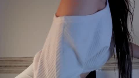 Sophia online show from October 27, 2025, 9:30 pm