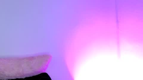 sophia hottie online show from December 15, 2025, 9:41 pm