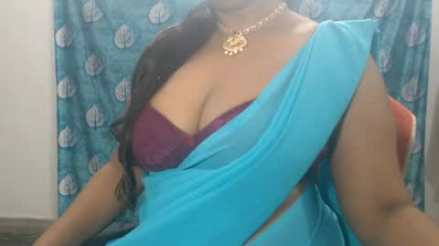 Snapshot of sophia_indian chatting on July 21, 2026, 3:53 am Sophia Tamil online show from July 21, 2026, 3:53 am