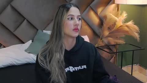 Sofia online show from October 12, 2025, 1:54 pm