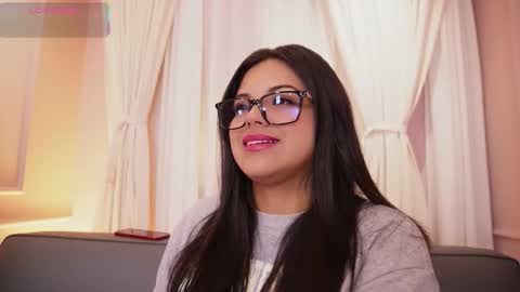 Snapshot of sophia_wilsonn_ chatting on October 11, 2025, 11:20 am Sofi online show from October 11, 2025, 11:20 am