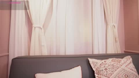 Snapshot of sophia_wilsonn_ chatting on October 20, 2025, 11:21 am Sofi online show from October 20, 2025, 11:21 am