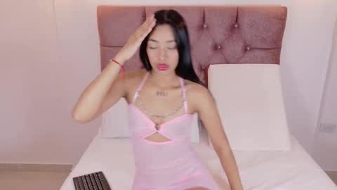 Snapshot of sophiacutteee chatting on October 22, 2025, 12:16 pm Sophia online show from October 22, 2025, 12:16 pm