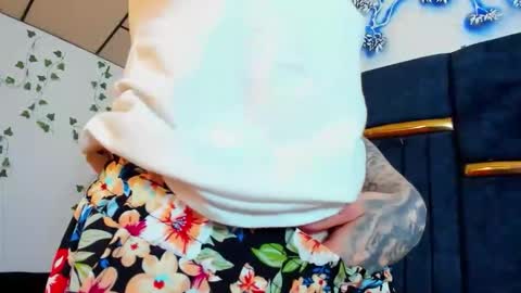 sophiamiller6 online show from March 28, 2026, 11:32 am