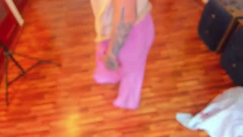 sophiamiller6 online show from April 1, 2026, 1:41 pm