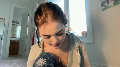 Snapshot of sophiarenae chatting on February 18, 2026, 6:15 pm sophiarenae online show from February 18, 2026, 6:15 pm