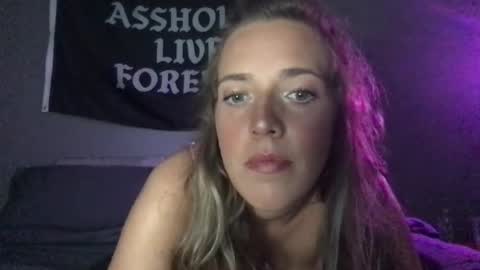 sophiasaintxo online show from June 19, 2026, 5:50 pm