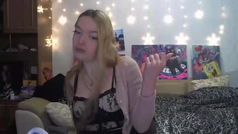 SophiaSonata online show from January 4, 2025, 9:41 pm