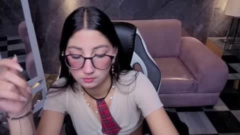 Snapshot of sophie_jones_b chatting on February 21, 2026, 1:12 pm sophie_jones_b online show from February 21, 2026, 1:12 pm