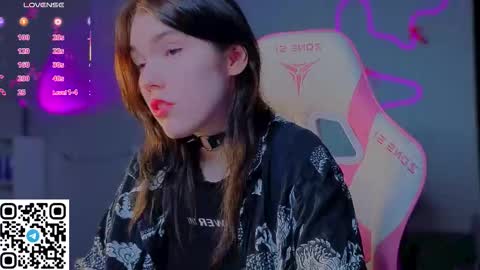 Snapshot of sophie_nomenal_ chatting on March 21, 2026, 6:33 pm sophie_nomenal_ online show from March 21, 2026, 6:33 pm