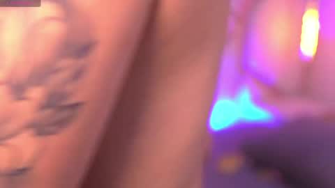 Sophie online show from April 17, 2026, 8:23 pm