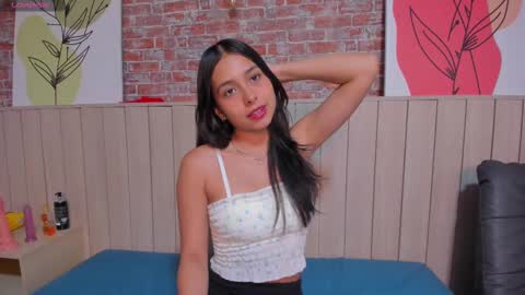 Sophie online show from February 24, 2025, 3:53 pm