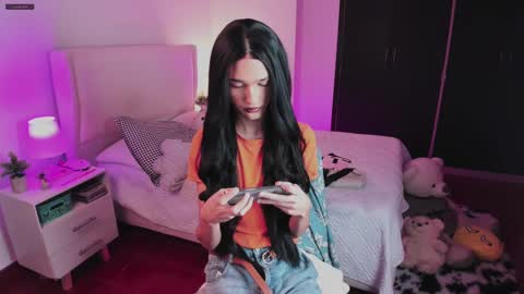 Snapshot of sophiecornett chatting on September 10, 2025, 2:00 am    online show from September 10, 2025, 2:00 am