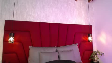 Snapshot of sophiee_velvet chatting on January 7, 2025, 11:37 am         online show from January 7, 2025, 11:37 am