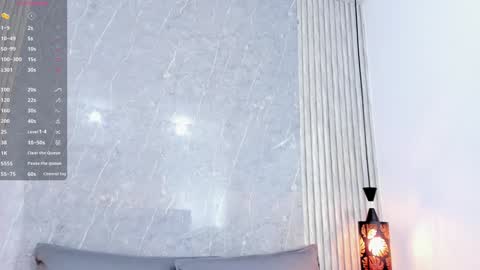 Snapshot of sophiee_velvet chatting on January 18, 2025, 11:32 am         online show from January 18, 2025, 11:32 am