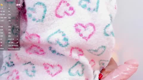 Snapshot of sophiee_velvet chatting on February 6, 2025, 6:46 pm         online show from February 6, 2025, 6:46 pm