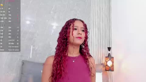 Snapshot of sophiee_velvet chatting on February 11, 2025, 11:10 am         online show from February 11, 2025, 11:10 am