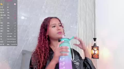 Snapshot of sophiee_velvet chatting on February 21, 2025, 5:53 pm         online show from February 21, 2025, 5:53 pm