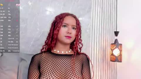 Snapshot of sophiee_velvet chatting on March 7, 2025, 2:34 pm         online show from March 7, 2025, 2:34 pm