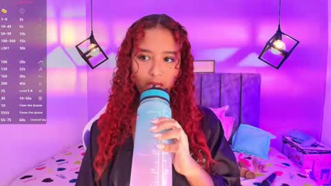 Snapshot of sophiee_velvet chatting on September 23, 2025, 12:19 pm         online show from September 23, 2025, 12:19 pm