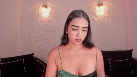 Sophie online show from April 1, 2026, 4:13 am