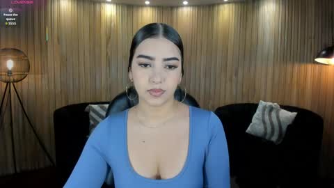 Snapshot of sophielanne chatting on April 27, 2026, 12:19 am Sophie online show from April 27, 2026, 12:19 am