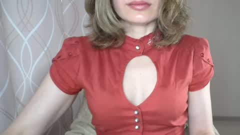 Sophiemisss online show from May 23, 2026, 11:36 am