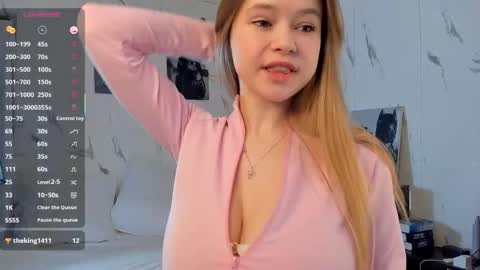 SophieRayne online show from February 14, 2026, 8:11 am