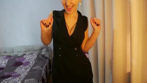 Sophi online show from February 9, 2026, 10:30 am