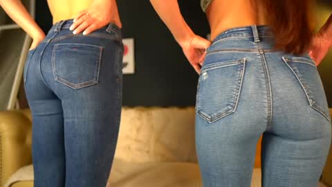 Sophydiva online show from October 30, 2025, 6:15 am