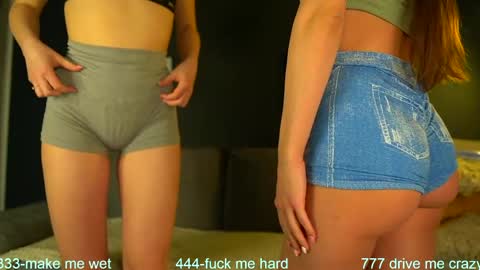 Snapshot of sophydiva chatting on April 14, 2026, 5:24 am Sophydiva online show from April 14, 2026, 5:24 am