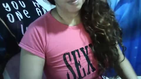 sosexyandhotlatin46 online show from January 19, 2025, 9:11 am
