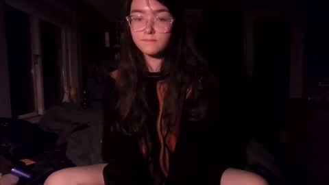 sours online show from November 18, 2025, 11:48 pm