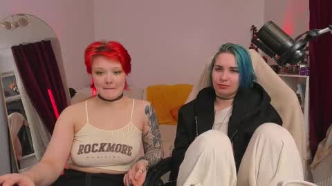 Leah online show from March 13, 2026, 9:43 pm