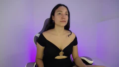 Ana  online show from January 17, 2025, 2:08 am