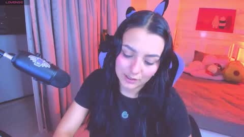 Lili online show from February 19, 2026, 11:45 pm