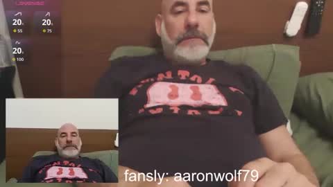 Snapshot of soyelpoti79 chatting on January 11, 2026, 4:23 pm WhiteWolfFL online show from January 11, 2026, 4:23 pm