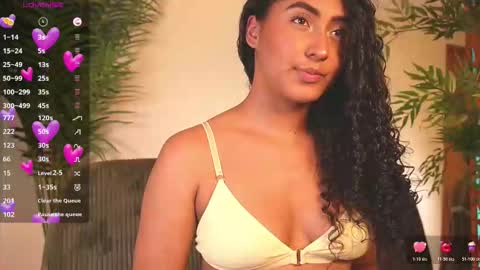 Juliana online show from March 15, 2026, 4:07 am