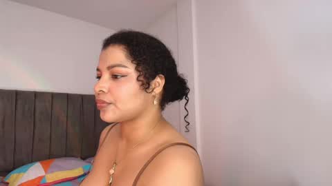 Snapshot of soynerea chatting on May 17, 2026, 2:42 am online show from May 17, 2026, 2:42 am