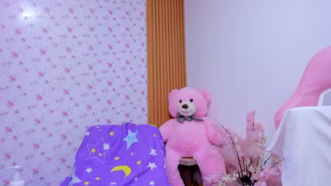 Snapshot of soyqeen chatting on May 23, 2026, 4:29 am SoyQueen online show from May 23, 2026, 4:29 am